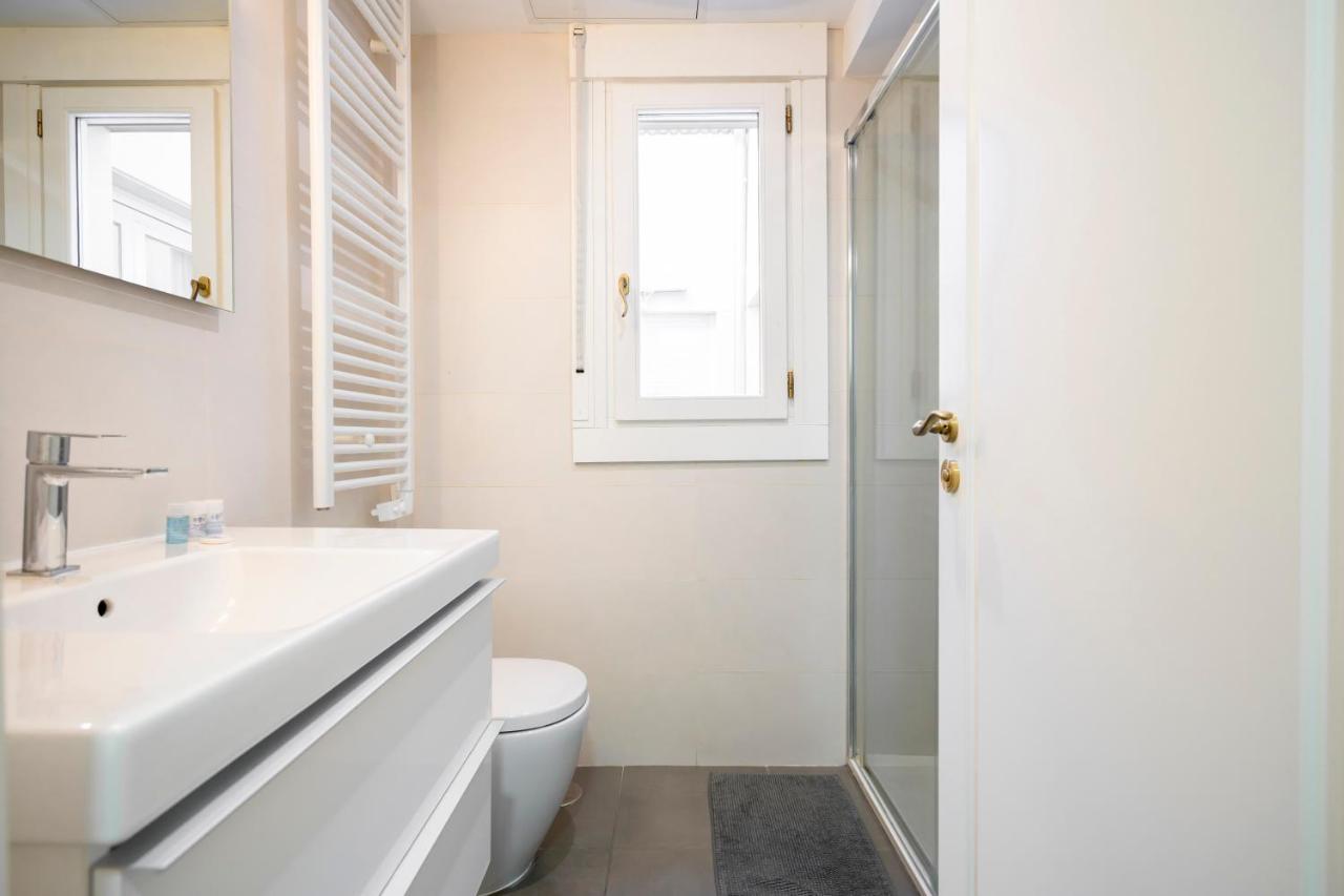 For You Rentals Brand New Apartment At Madrid City Center Wifi Ato55 Extérieur photo